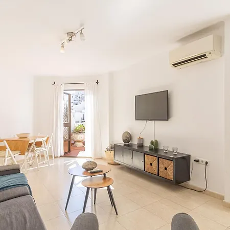Capistrano Playa, 2 Bedroom & Free Wi-fi Apartment Nerja