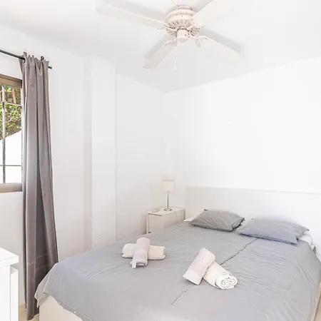 Capistrano Playa, 2 Bedroom & Free Wi-fi Apartment Nerja
